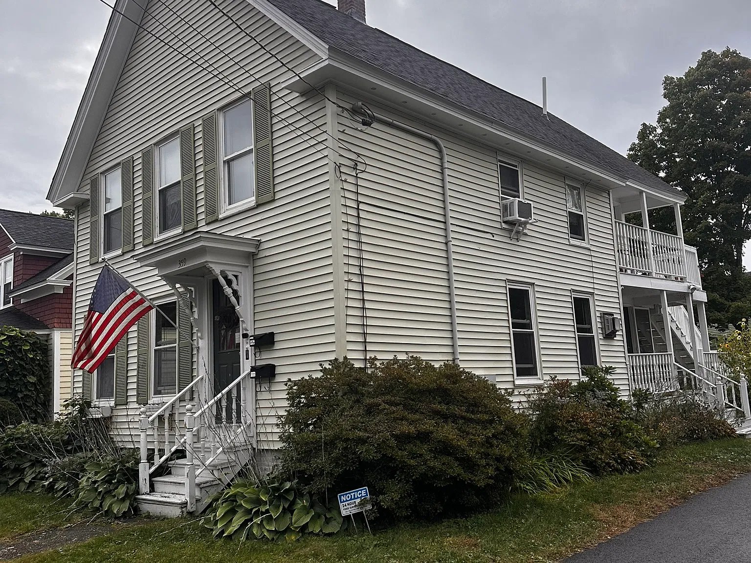 2 bed, 1000 sqft, $1,700 — Photo 2