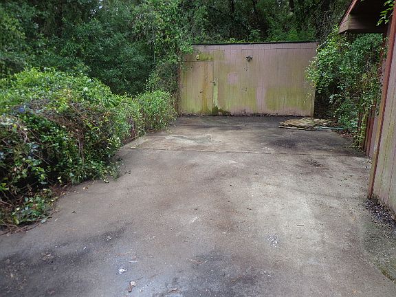4th image of 525 NE 118th Ave