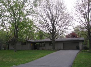 28W471 Douglas Rd, Naperville, IL 60564