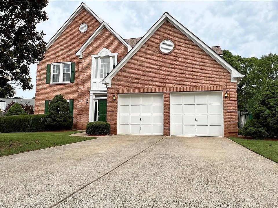 1st image of 2563 Saddletree Way NE