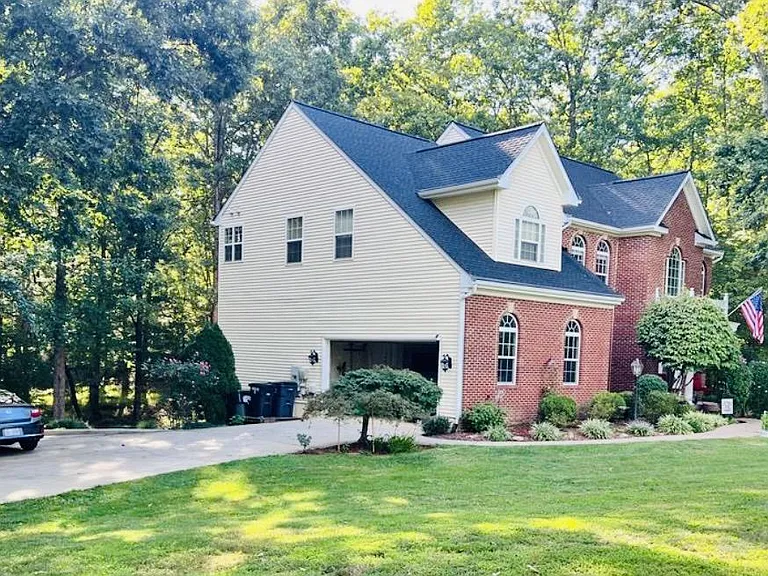 10581 Pineview Rd — Photo 16