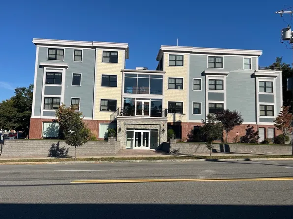 45 Spring St #13, West Roxbury, MA 02132