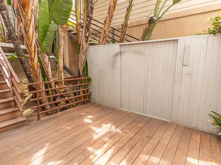 2511 Manchester Ave — Photo 24