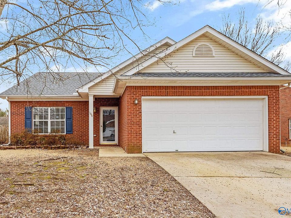 1st image of 164 Brass Oak Dr