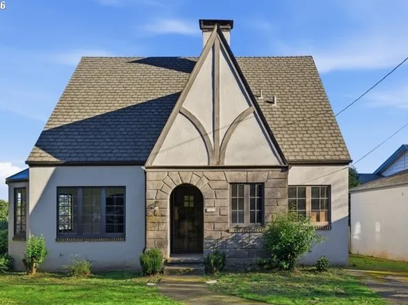 7202 S Corbett Ave, Portland, OR 97219