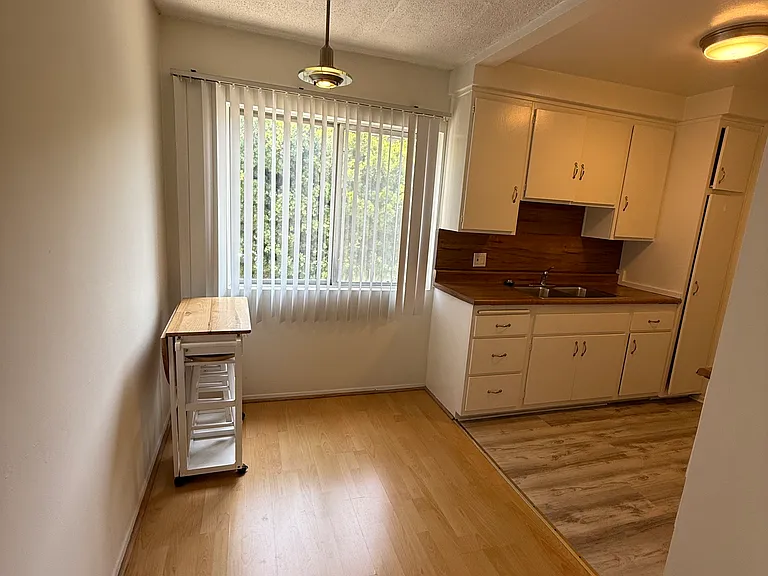 1512 Butler Ave #7 — Photo 7