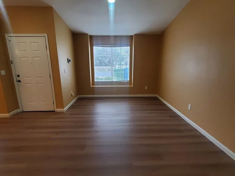 103 Bosk Ave — Photo 3