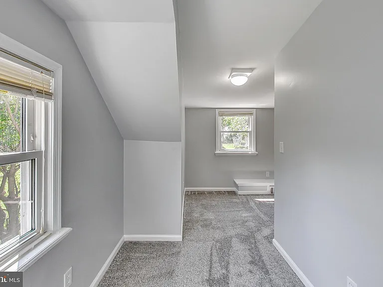 6641 Barrett Rd — Photo 34