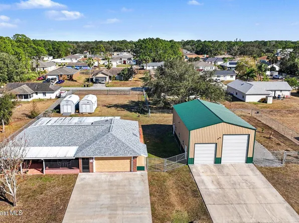 457 Wildwood Ave SW, Palm Bay, FL 32908