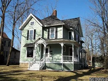 136 Morgan St photo 1