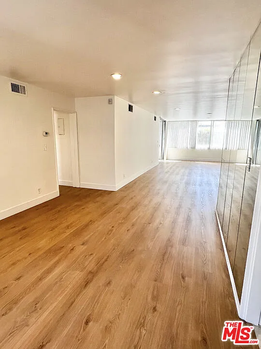 2 bed, 2.0 bath, 1800 sqft, $4,600 — Photo 4