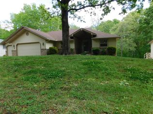 11 Haslingden Ln, Bella Vista, AR 72715
