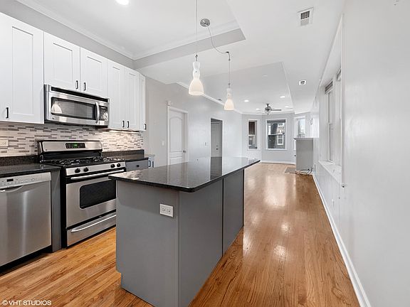 2nd image of 1078 N Marshfield Ave #C