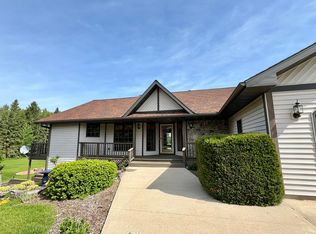 6550 Sawyer Dr, Sturgeon Bay, WI 54235