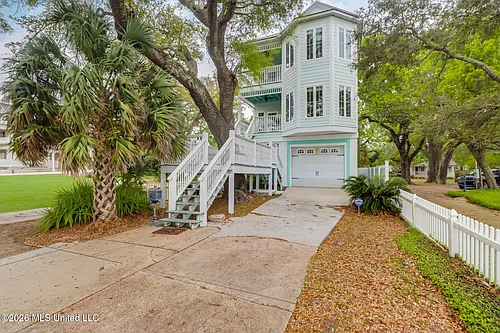 1324 Beach Blvd Photo 1