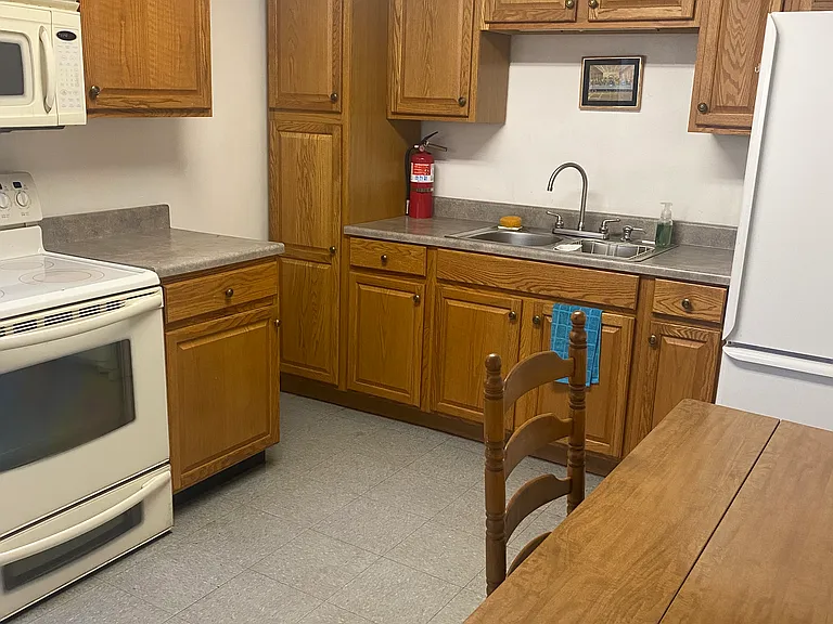 830 Midland Ave #2 — Photo 7