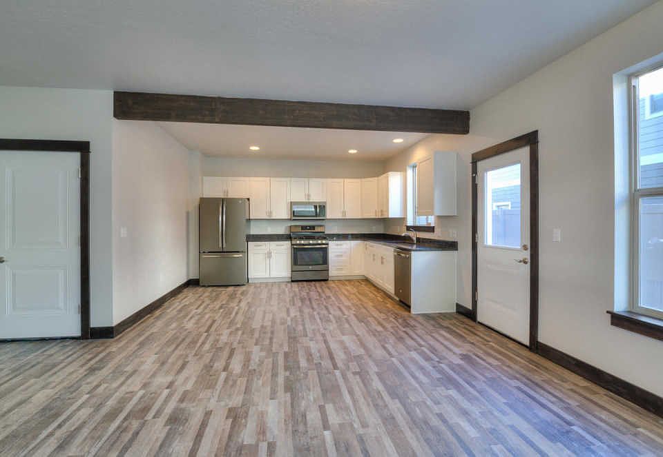 1st image of 2463 Aspen Grv