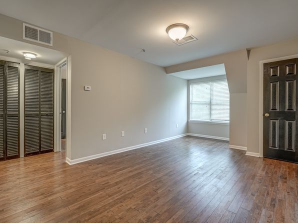 2107 W Cary St APT I