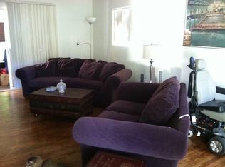 221 Ardys Pl, Vista, CA 92084