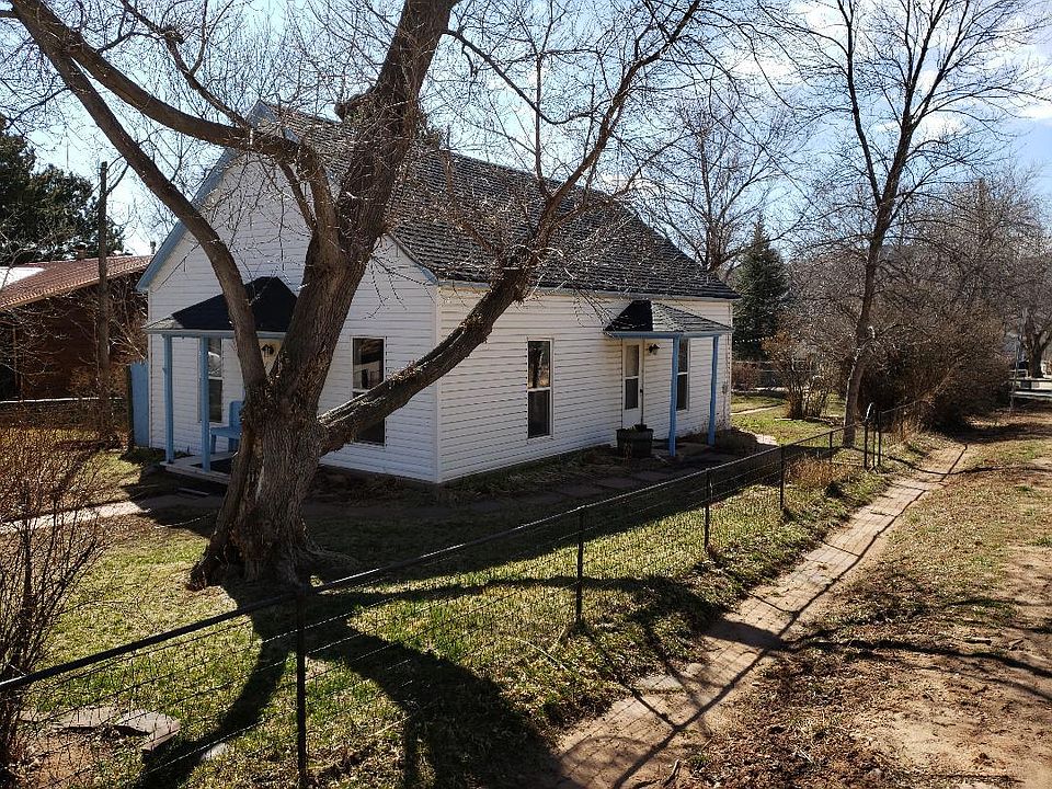 Large corner lot