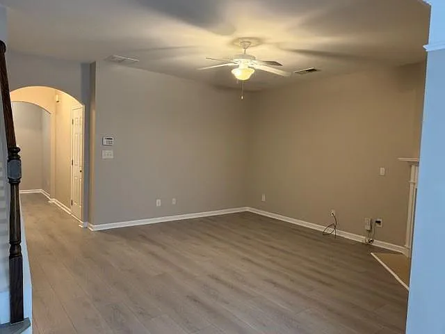 2718 Beynon Ln — Photo 12