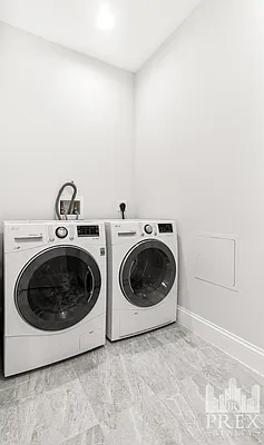 Laundry, photo 1