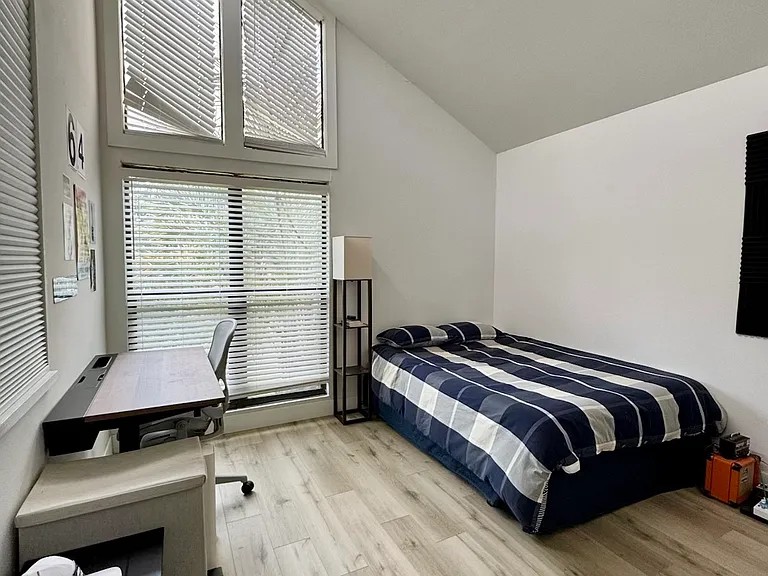 3103 W Knights Ave — Photo 30