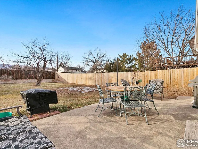 913 Ponderosa Dr — Photo 18