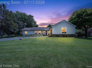 3443 Valley Brook Ln, Brighton, MI 48114