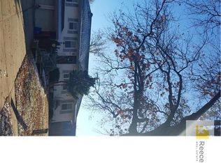 11009 Oak St, Kansas City, MO 64131