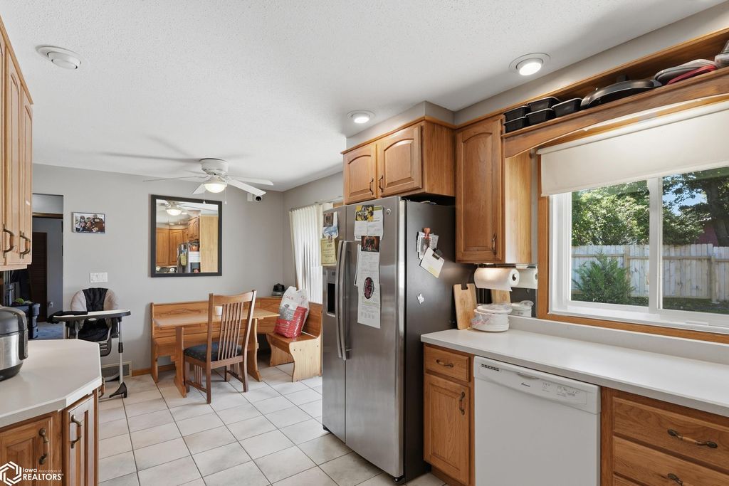 800 Terrace Dr, Burlington, IA - More