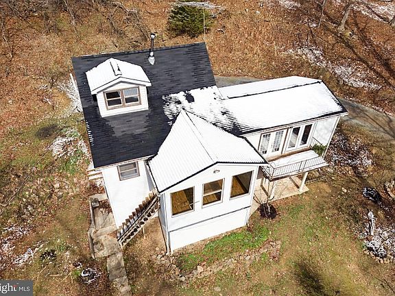 3rd image of 2932 Kerns School Rd