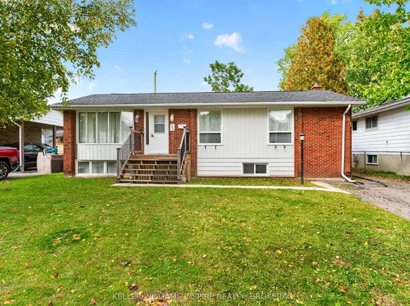 740 Dempster Dr, Gananoque, ON K7G 2E7