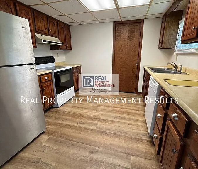 895 Claymark Way #205 — Photo 5