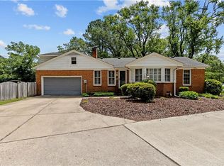 4568 Bob Jones Dr, Virginia Beach, VA 23462
