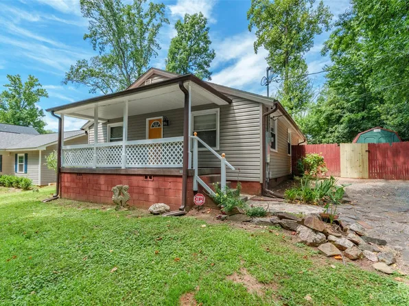 3022 Morning Dr, Charlotte, NC 28208