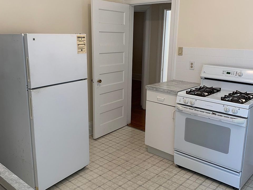 1st image of 23 Kendall Ave