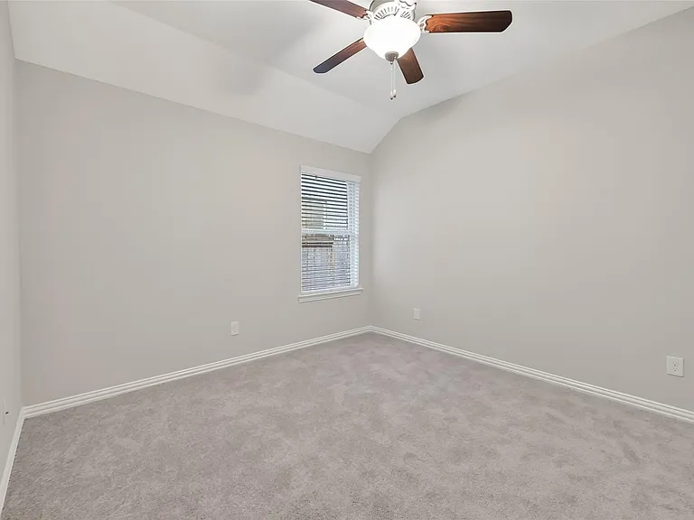 134 S Bearkat Ct — Photo 21