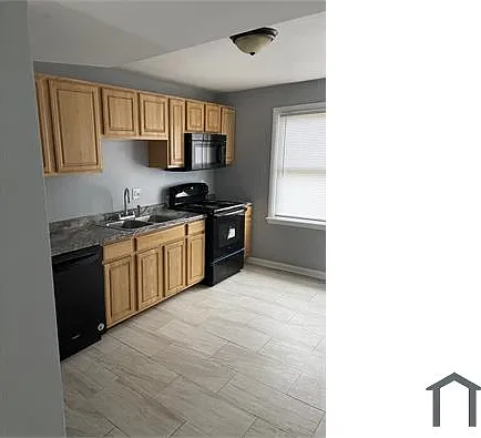 3 bed, 1200 sqft, $2,200 — Photo 1