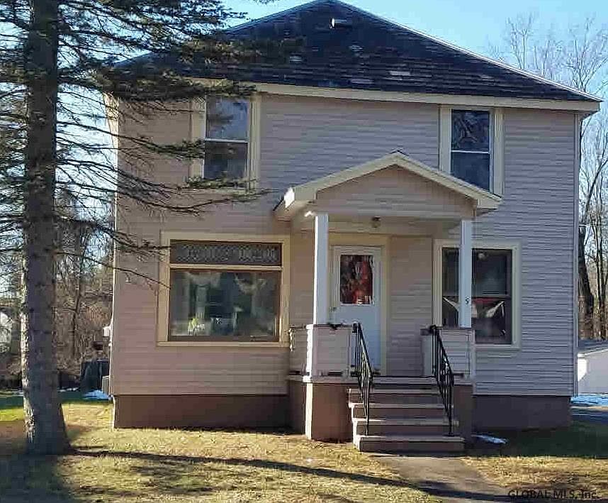 1st image of 5 Combs Ave