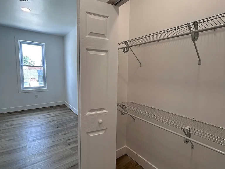 1231 Merchant St #2 — Photo 12