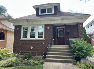 7062 N Oriole Ave, Chicago, IL 60631