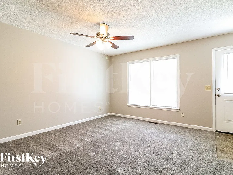 3817 Central Ave — Photo 3