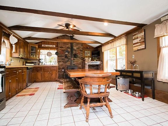 4th image of 109 Glenwood Pl