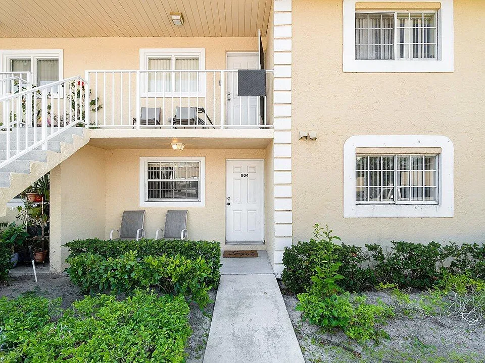 804 Palm Beach Trace Dr