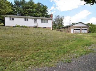 553 Valley View Rd, Claysville, PA 15323