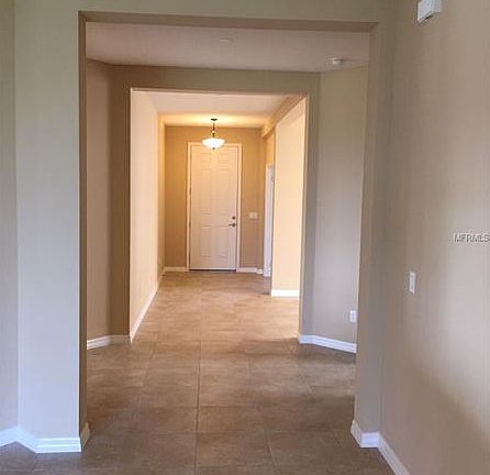 3rd image of 5515 Thomas Square Dr