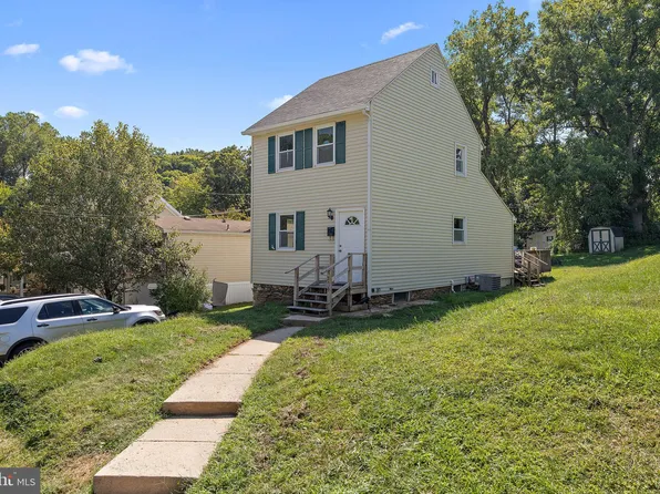 204 E Summit Ave, West Grove, PA 19390