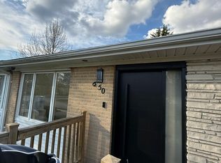 650 Mountview Pl, Newmarket, ON L3Y 3P7