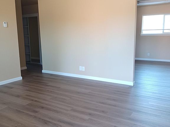4th image of 16915 Barnell Ave #D